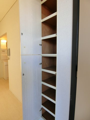 【玄関】 | ローレルスクエア