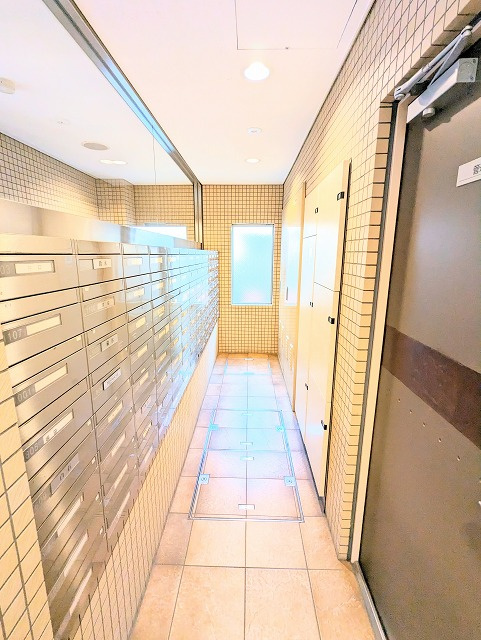 エンゼルパークソレイユ住吉の設備|共働き世帯に嬉しい宅配ボックス付き。