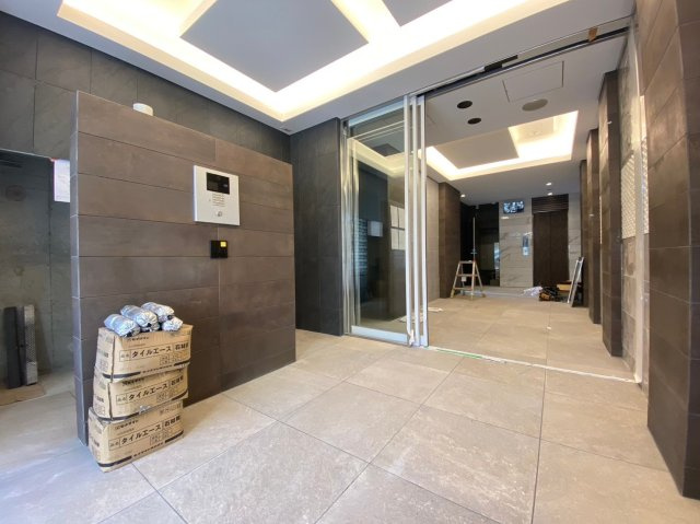 ロータス・ガーデン城南　名古屋市賃貸　仲介手数料無料のエントランス