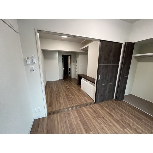 ロータス・ガーデン城南　名古屋市賃貸　仲介手数料無料の居間・リビング