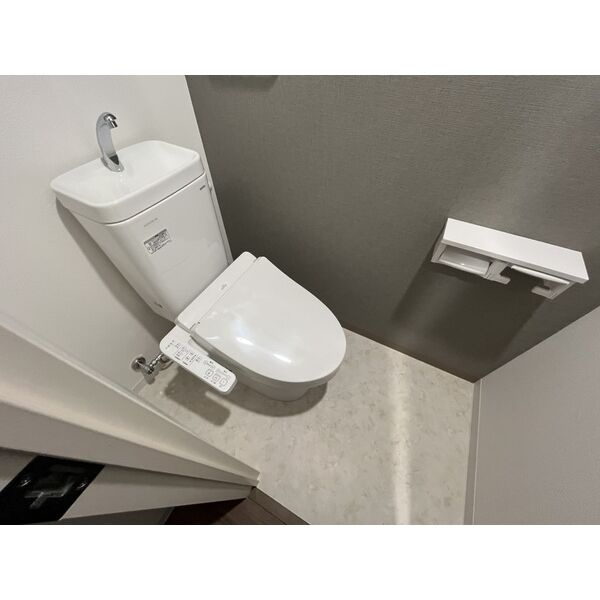 ロータス・ガーデン城南　名古屋市賃貸　仲介手数料無料のトイレ