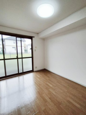 ベルパレスの居間・リビング