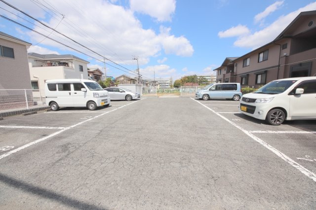 ベルパレスの駐車場