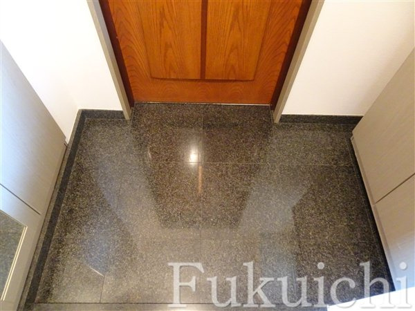 カーザ・クレアトーレの玄関