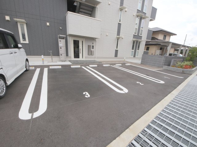 セントセシリアの駐車場