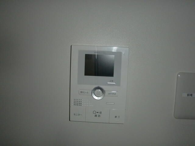 ロワール清川のセキュリティ|モニター付きインターホン