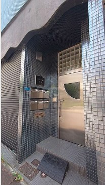 ロワール清川のエントランス