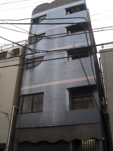 ロワール清川の外観