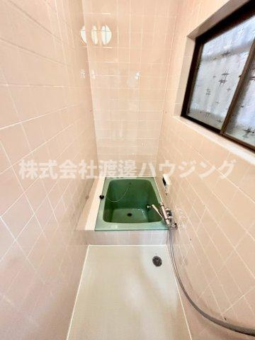 若江東町１丁目テラスハウスの浴室