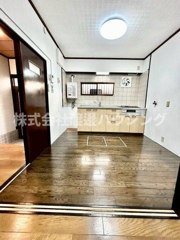 若江東町１丁目テラスハウスの居間・リビング