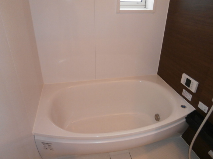 HEARTY'S　ENT豆津　C棟の浴室|追い焚き付きのお風呂です♪