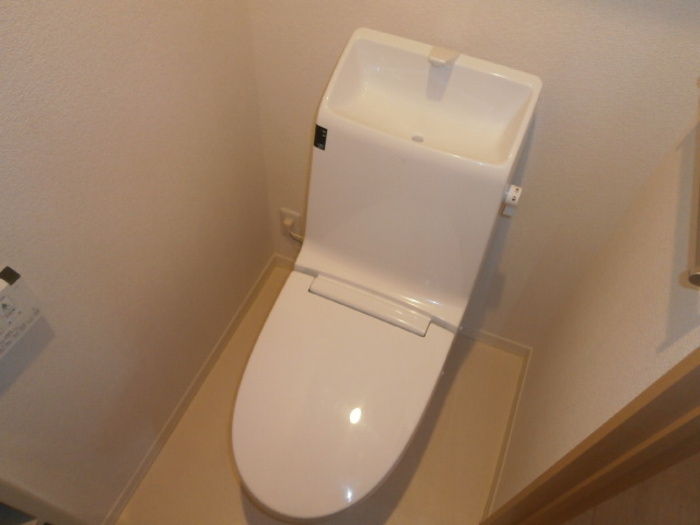 HEARTY'S　ENT豆津　C棟のトイレ|嬉しい温水洗浄便座付き♪