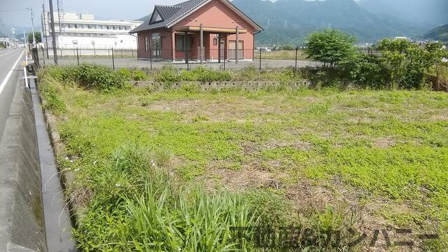東温市田窪の売地の外観|きれいな外観です