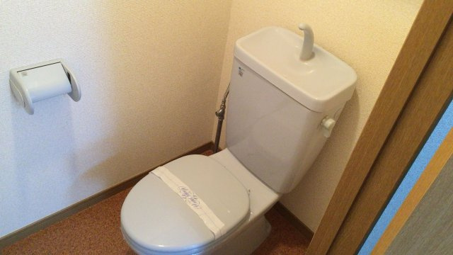 ルピエ西新のトイレ