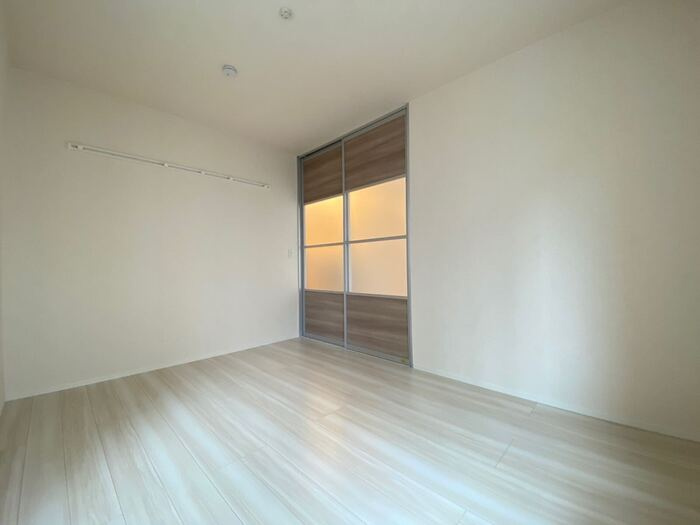 シンシア野沢の寝室