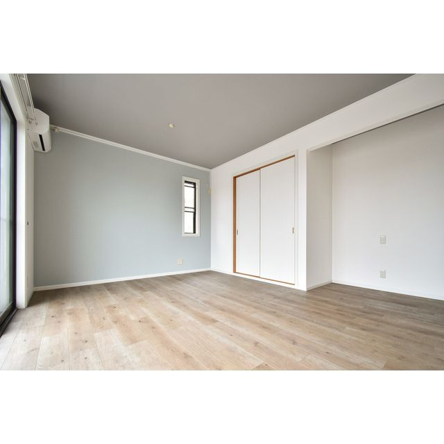 アベニール国分A・B棟の居間・リビング|広いリビング★