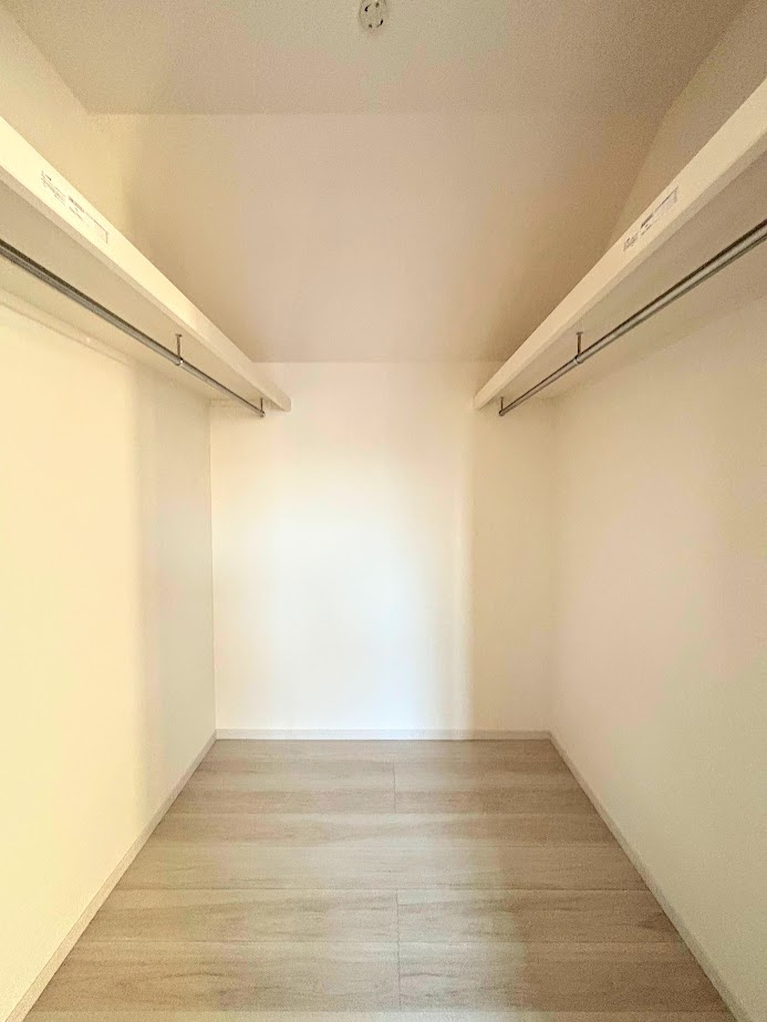 戸塚区下倉田町　新築戸建ての収納|◆大容量のウォークインクローゼットがあれば、室内にタンスなどを置かなくて済み、室内がスッキリします！
