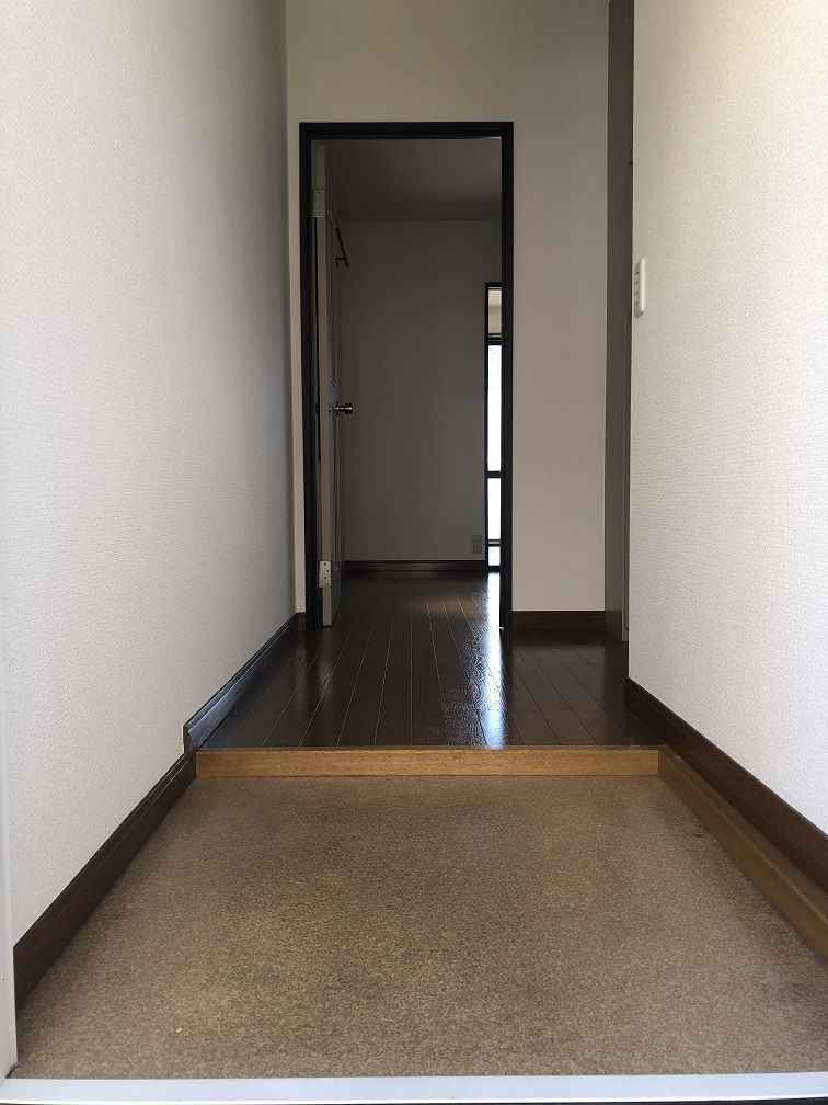 ヴィランテ城南の玄関|シューズボックス付きの玄関です☆