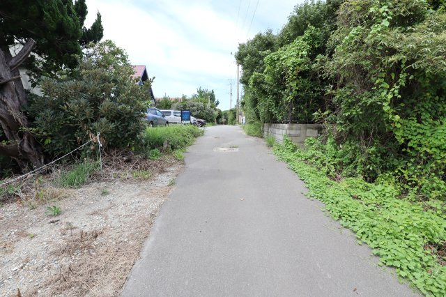 糸島市志摩芥屋売地の前面道路含む現地写真