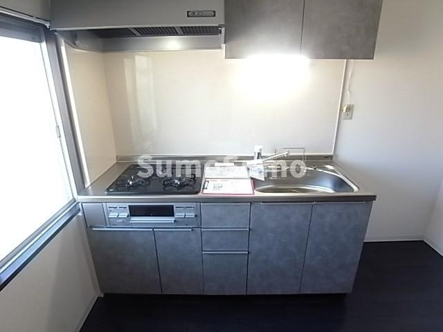 ホワイトハイツのキッチン