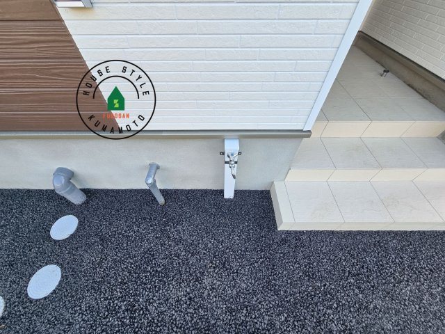 熊本市北区池田3丁目第2-2棟（1号棟）の外観：施工例|バルコニーに自分のこだわりをもたせる。120％自由自在のバルコニー。もちろんお洗濯物を干す、ゴミを一時保管するなどもおまかせください。バルコニーを多目的スペースとして考えてみましょう。