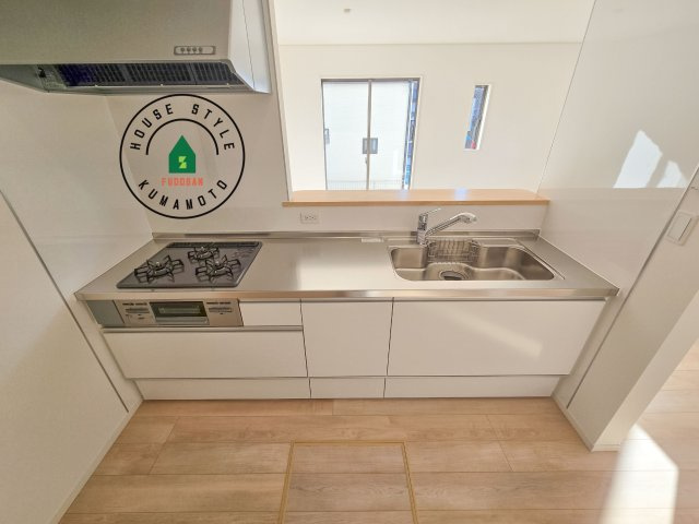 熊本市北区池田3丁目第2-2棟（1号棟）の内観：施工例|忙しい朝でも家族揃って食事をしたいゆとりあるダイニングスペース。