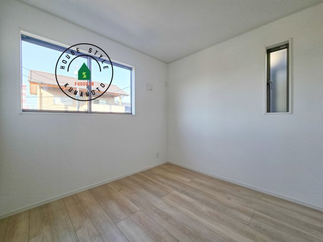 熊本市北区池田3丁目第2-2棟（1号棟）の内観：施工例|和室を上手に活用すると暮らし方の幅が広がります。例えば普段は開け放して、子供の小さいうちはお昼寝や遊びのスペースに。畳はソフトなので転んでもケガをしにくく安心です