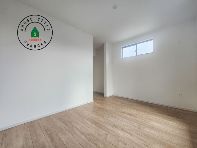 糟屋郡篠栗町和田2丁目第2-2棟（1号棟）　の寝室|主寝室には収納力に優れたクローゼットがありますので、お部屋もすっきり片付きます。