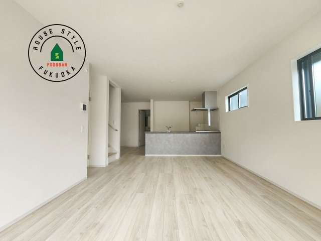 糟屋郡篠栗町和田2丁目第2-2棟（2号棟）　の居間・リビング|多くの時間を過すことになるリビングだからこそ、いつも穏やかな空間・解放感が味わえ毎日が充実します。