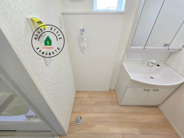 熊本市南区富合町大町第4-3棟（1号棟）のランドリースペース|ランドリースペースは広さもたっぷり。