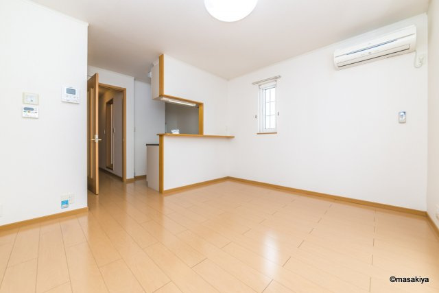 パインヒルズの居間・リビング