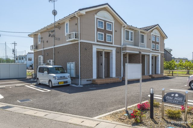 パインヒルズの外観