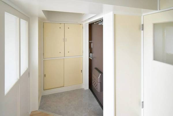 ビレッジハウス西本郷2号棟の玄関|ビレッジハウスの同一物件・同一タイプの間取りの写真です