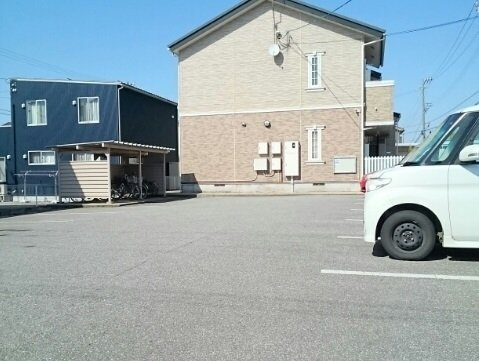 プルミエールの駐車場|駐車場完備です