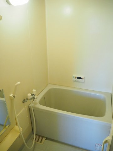 プルミエールの浴室|コンパクトで使いやすいお風呂です