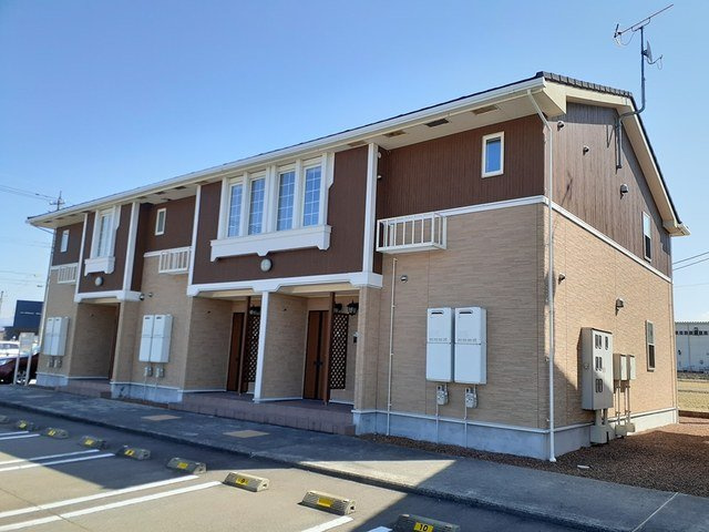 ドムス・ウィスタリアⅠの外観|建物外観を気になさる方へ、見た目の良い物件です