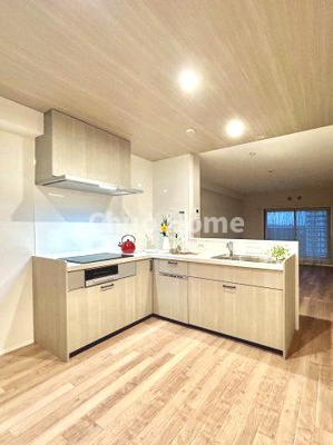 【キッチン】 | 清新南ハイツ12号棟 | 収納豊富なシステムキッチン