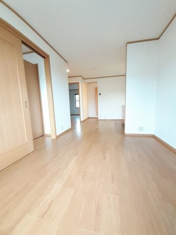 【居間・リビング】 | サン・カンナＢ