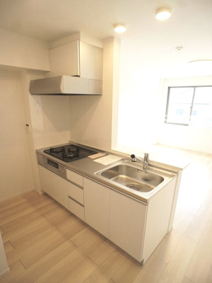 【キッチン】 | プリムヴェール | システムキッチン3口コンロ付きです♪