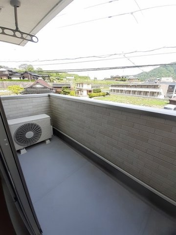 ハッピーブライト　アロッジオのバルコニー