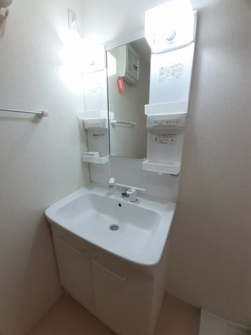 ハッピーブライト　アロッジオの洗面所