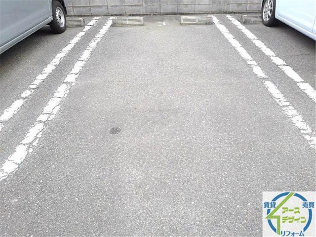 MTハイツ2号館Aの駐車場