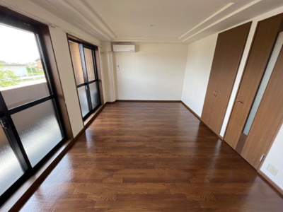 【居間・リビング】 | ラ・メール塩浜 | リビング