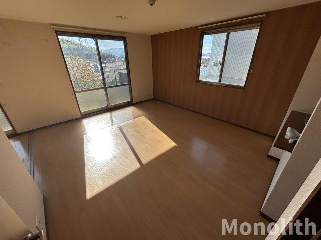 シャーメゾン光明池D棟の居間・リビング