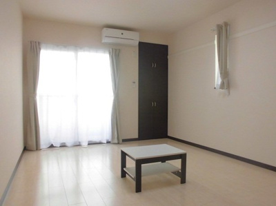 【居間・リビング】 | レオネクストセレッサⅢ | ※同施工タイプ写真の為、実際と異なる場合が御座います。