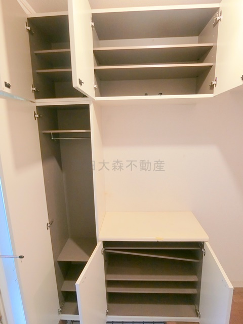 小澤メゾネットの収納|玄関収納