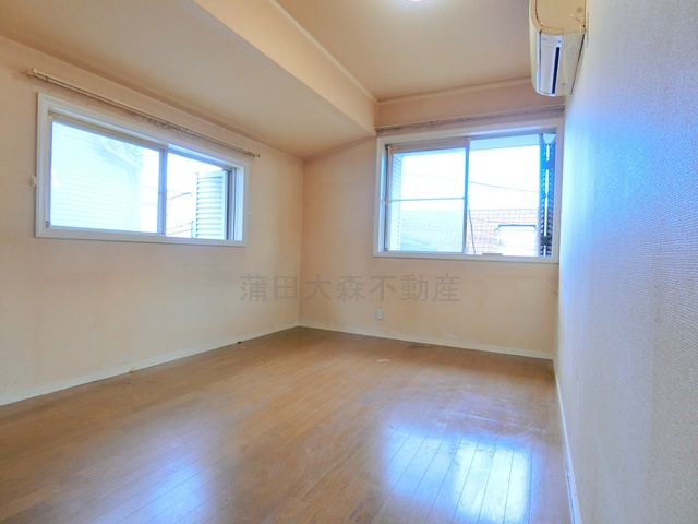 小澤メゾネットの内装|洋室6.5帖