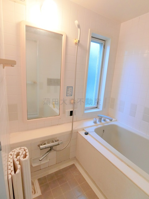 小澤メゾネットの浴室