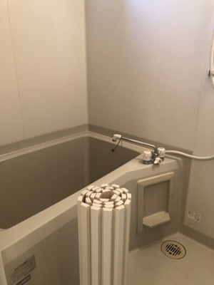 【浴室】 | パイルアップ A