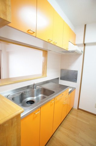 月曜館のキッチン